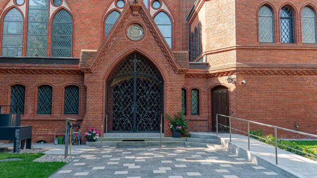lencro_kirchenvorplatz-14 lencro_kirchenvorplatz-14